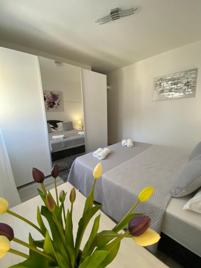 Apartman Antonio Baška Voda Exteriér fotografie