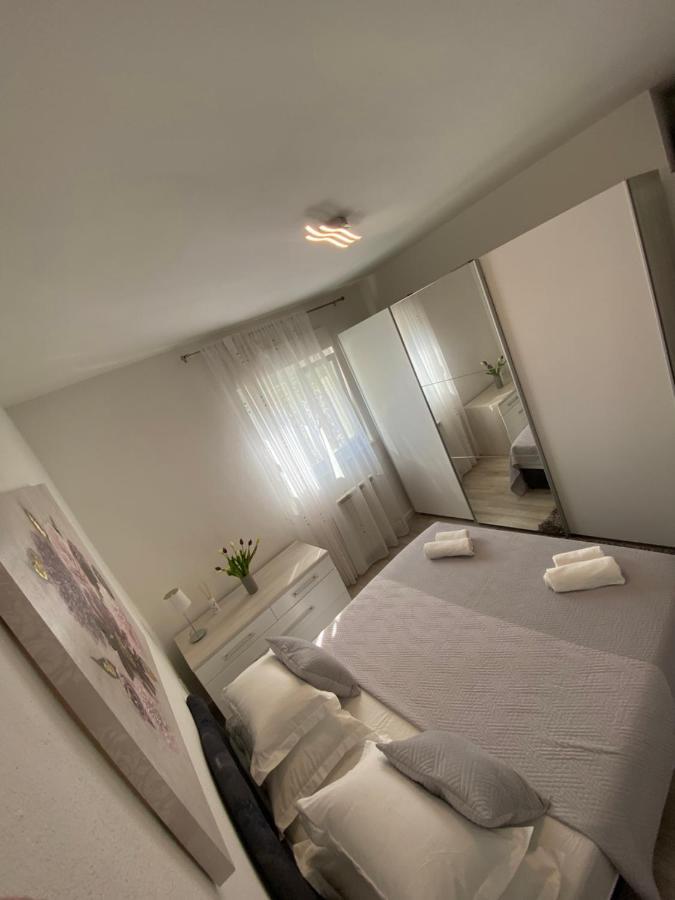 Apartman Antonio Baška Voda Exteriér fotografie